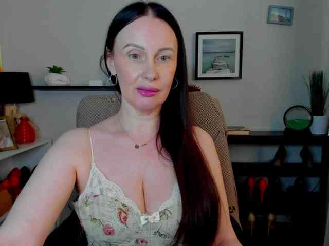 velvetJasmine webcam