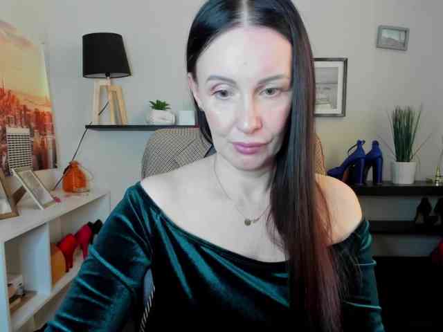 velvetJasmine webcam