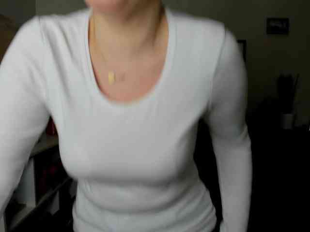 velvetJasmine webcam