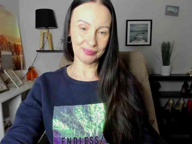 velvetJasmine webcam