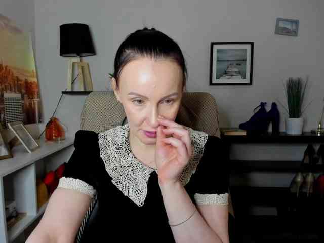 velvetJasmine webcam