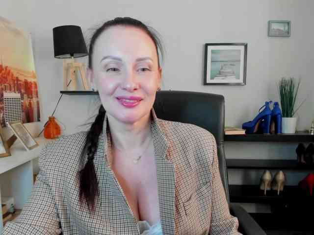 velvetJasmine webcam