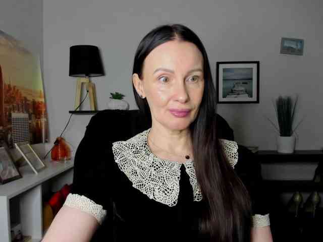 velvetJasmine webcam