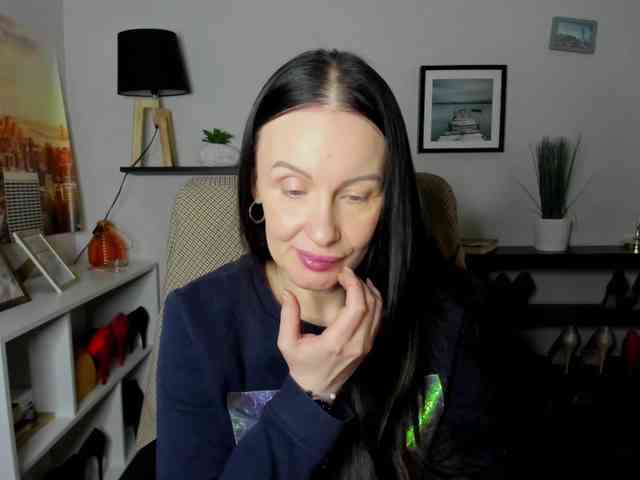 velvetJasmine webcam