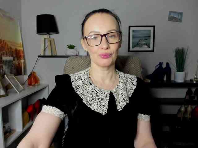 velvetJasmine webcam