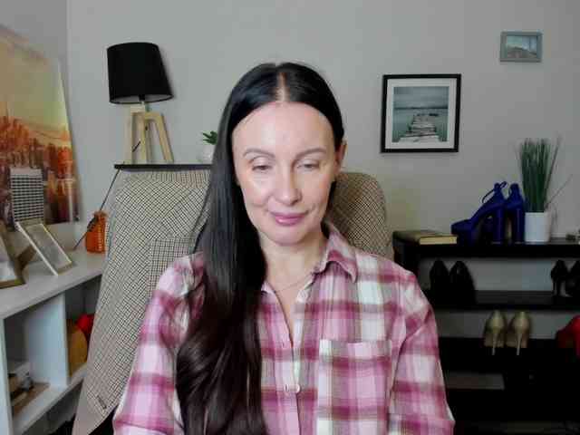 velvetJasmine webcam