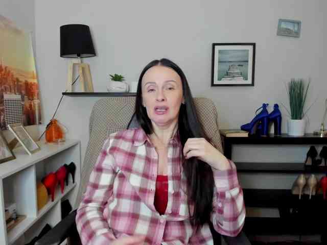 velvetJasmine webcam