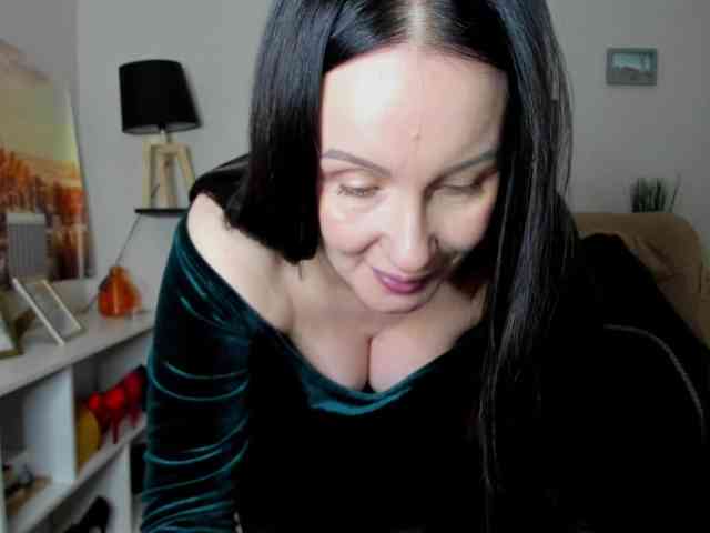 velvetJasmine webcam