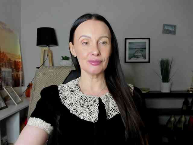 velvetJasmine webcam