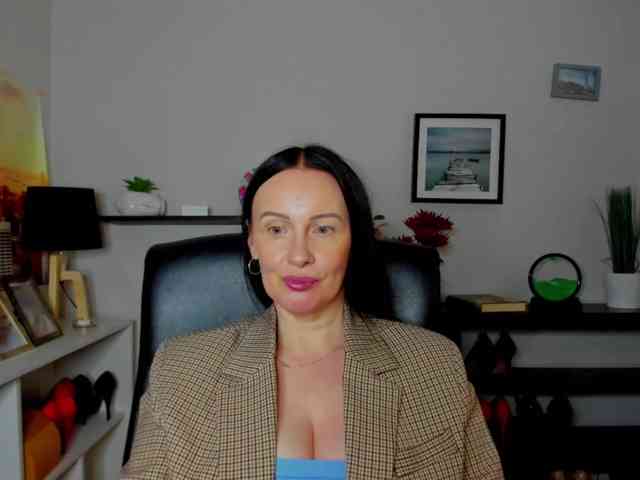 velvetJasmine webcam