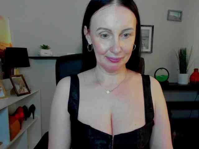 velvetJasmine webcam