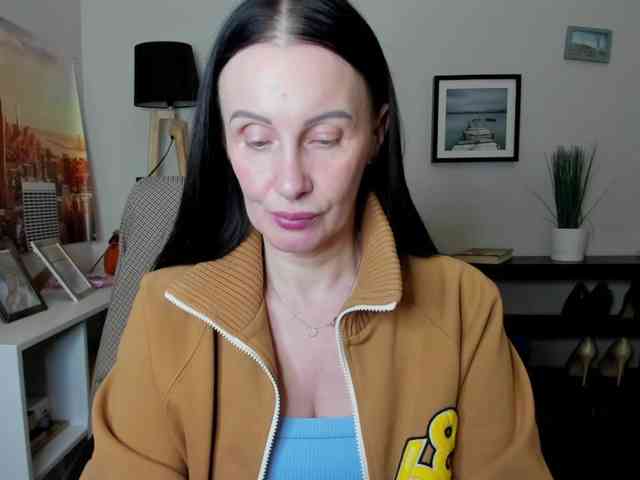 velvetJasmine webcam