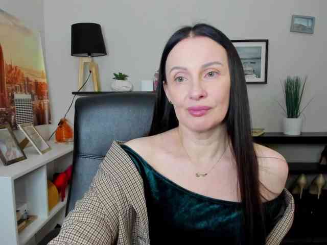 velvetJasmine webcam