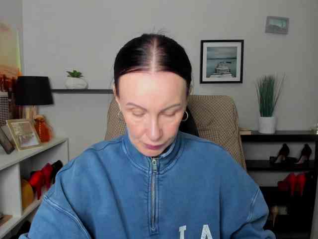 velvetJasmine webcam