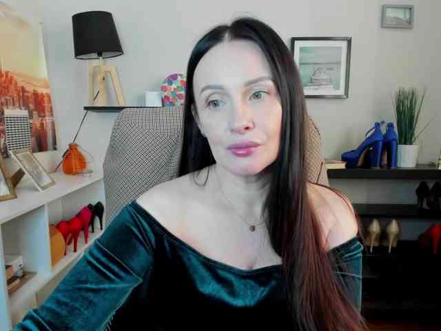 velvetJasmine webcam