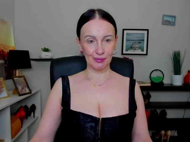 velvetJasmine webcam