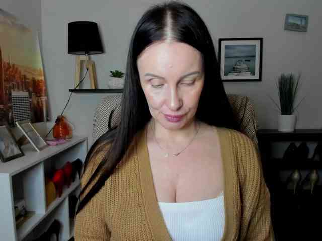 velvetJasmine webcam