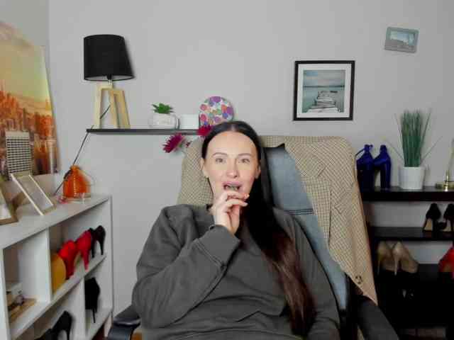 velvetJasmine webcam