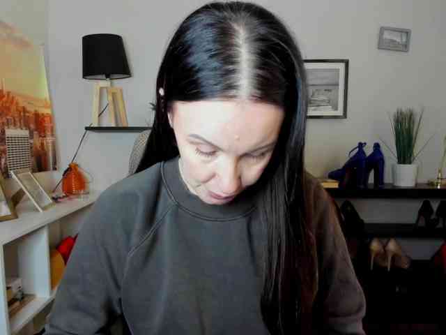 velvetJasmine webcam