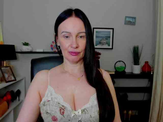 velvetJasmine webcam