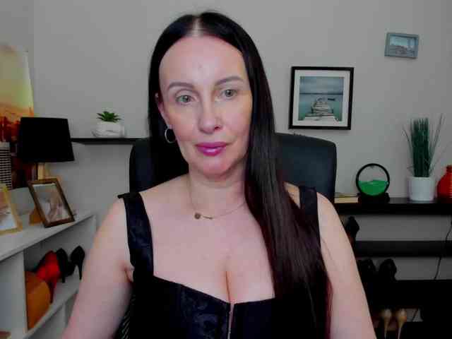 velvetJasmine webcam