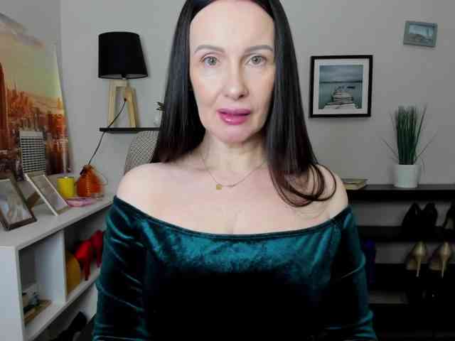 velvetJasmine webcam