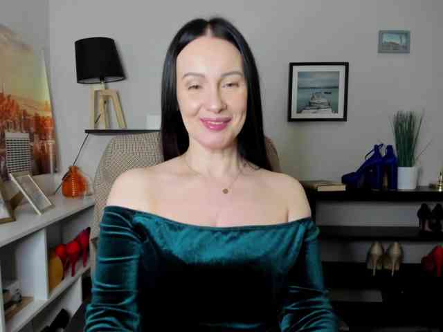 velvetJasmine webcam