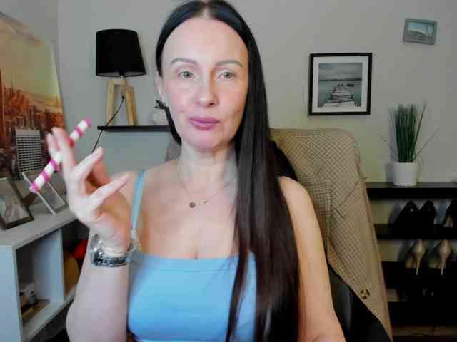 velvetJasmine webcam