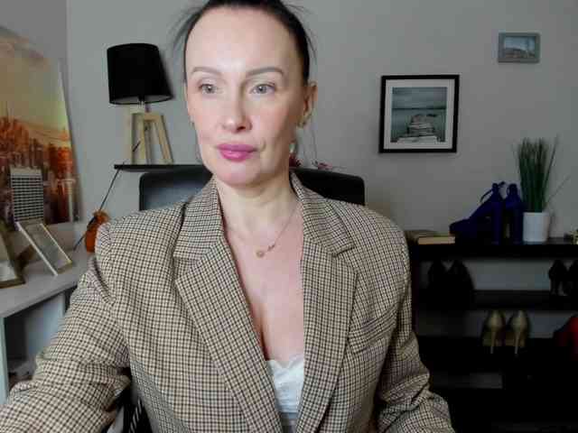 velvetJasmine webcam