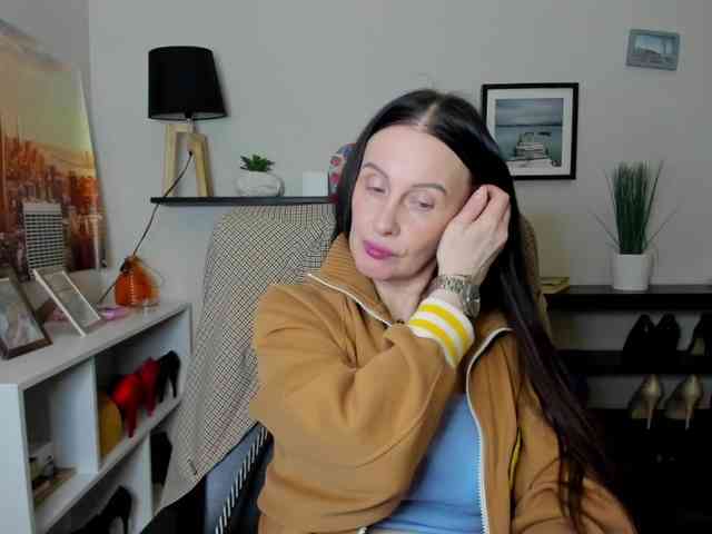 velvetJasmine webcam