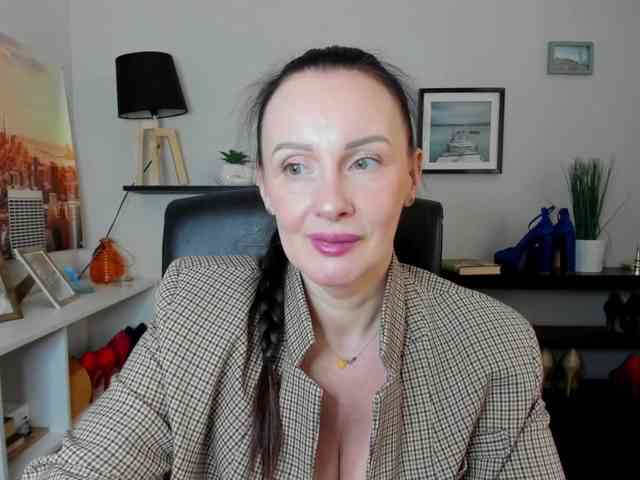 velvetJasmine webcam