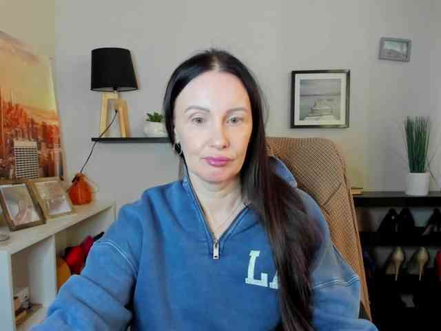 velvetJasmine webcam