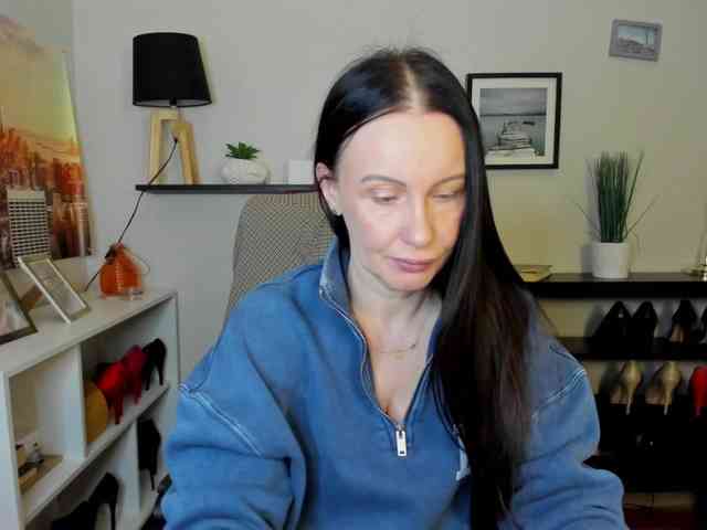 velvetJasmine webcam