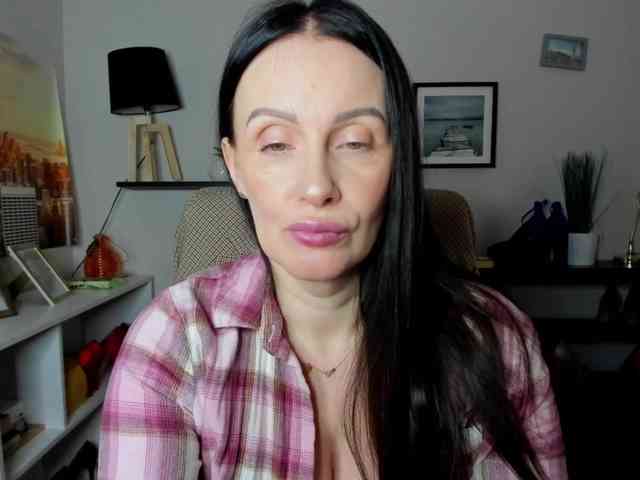 velvetJasmine webcam