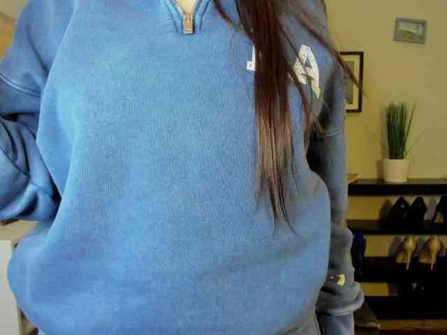 velvetJasmine webcam