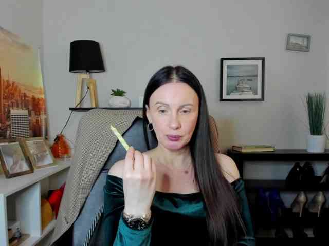 velvetJasmine webcam