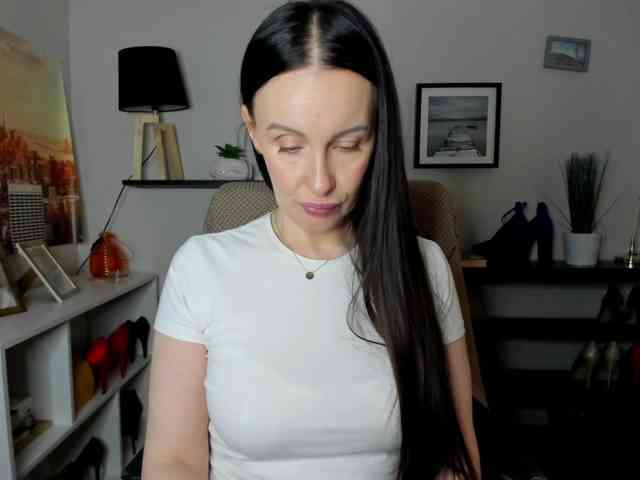 velvetJasmine webcam