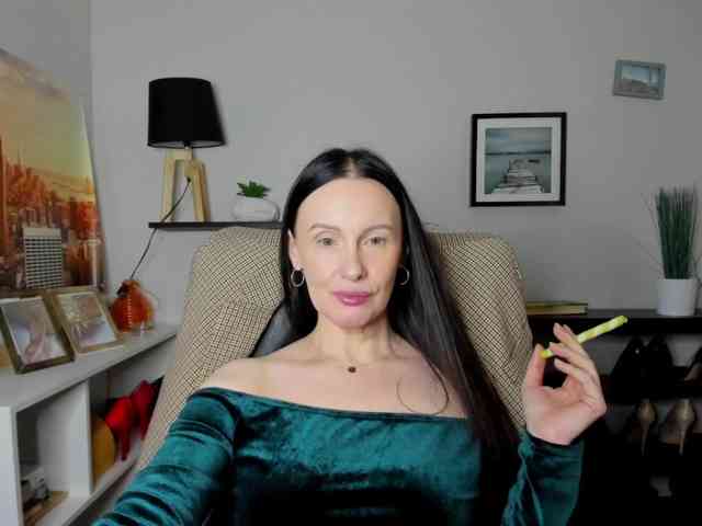 velvetJasmine webcam