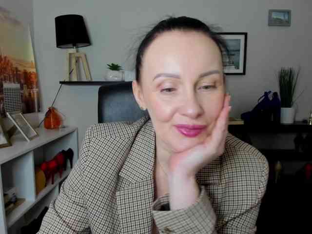 velvetJasmine webcam