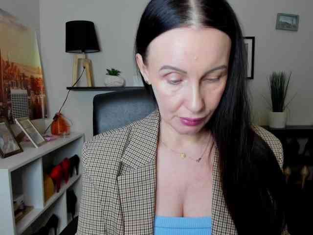 velvetJasmine webcam