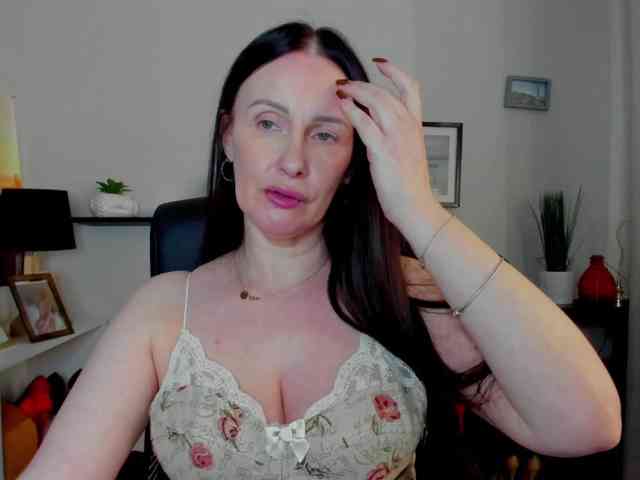 velvetJasmine webcam