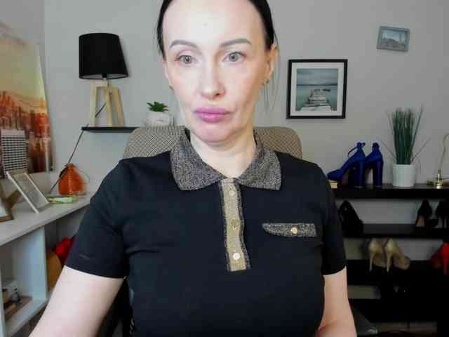 velvetJasmine webcam