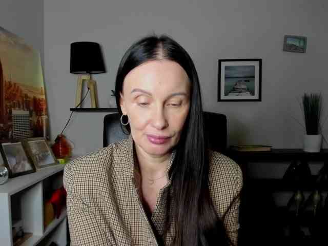 velvetJasmine webcam