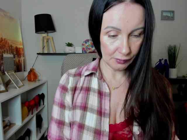 velvetJasmine webcam