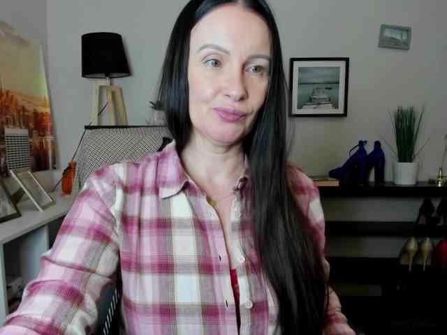 velvetJasmine webcam