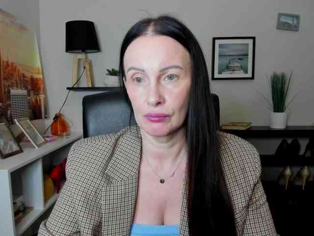 velvetJasmine webcam