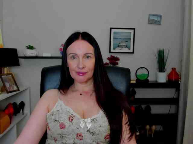 velvetJasmine webcam