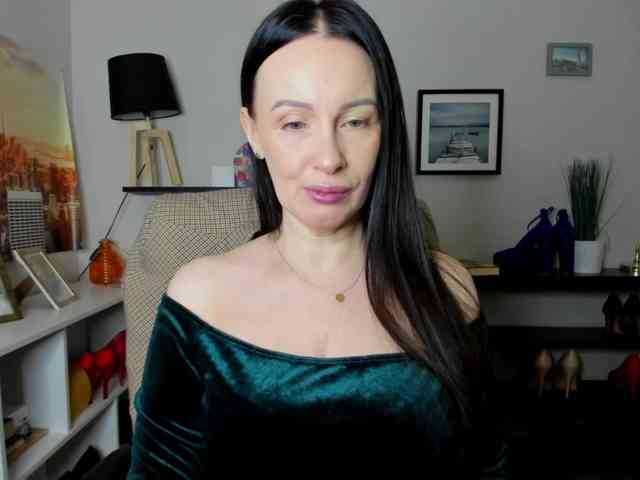 velvetJasmine webcam