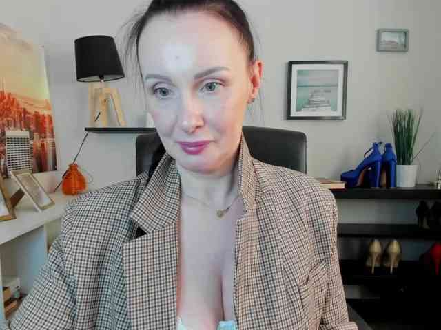 velvetJasmine webcam