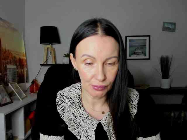 velvetJasmine webcam